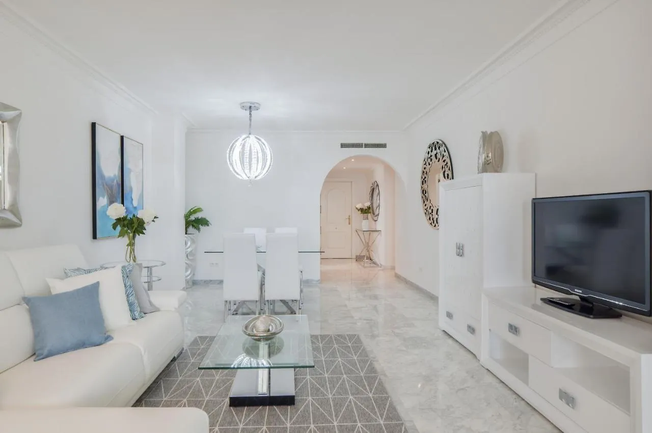 Coral Esmeralda Beach Apartment 2 Bedrooms Marbella